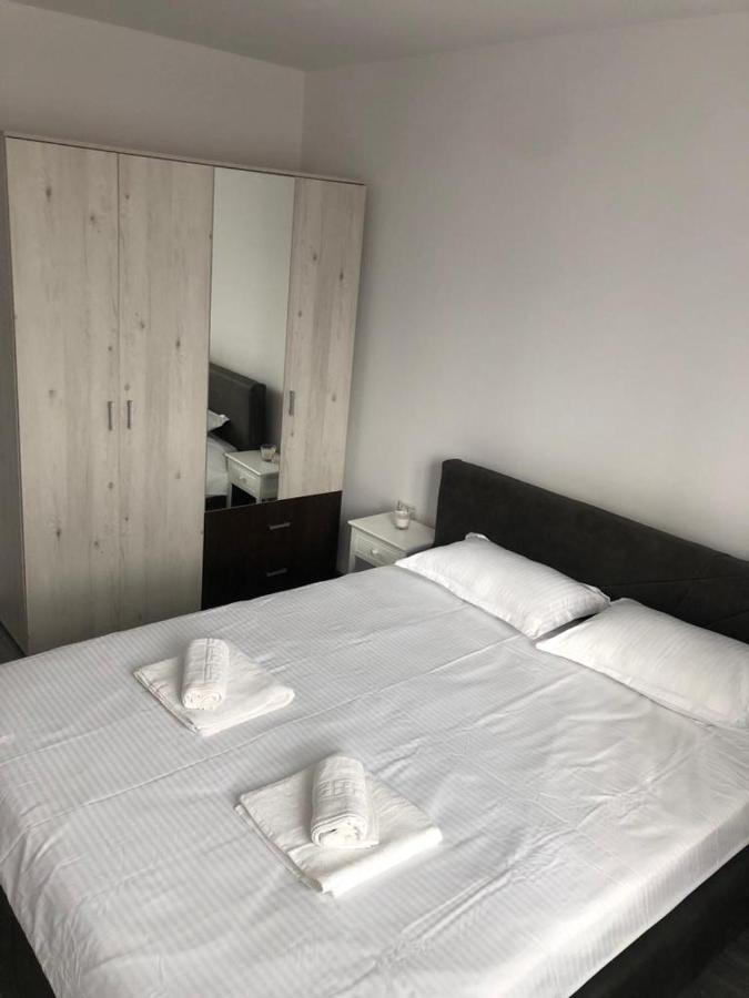 Ilinca-Zgatia Apartment Piatra Neamţ Exterior foto